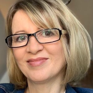 Meet your Posher, Anne